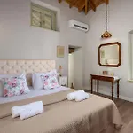 بيت للعطل Siliguri Traditional House